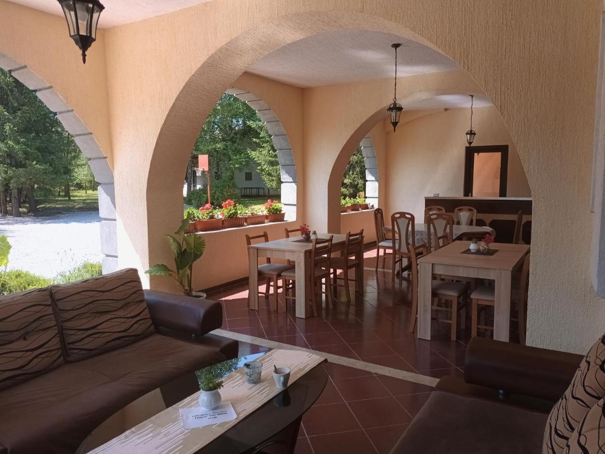 Vacation Home Keskic Velika Gata Экстерьер фото