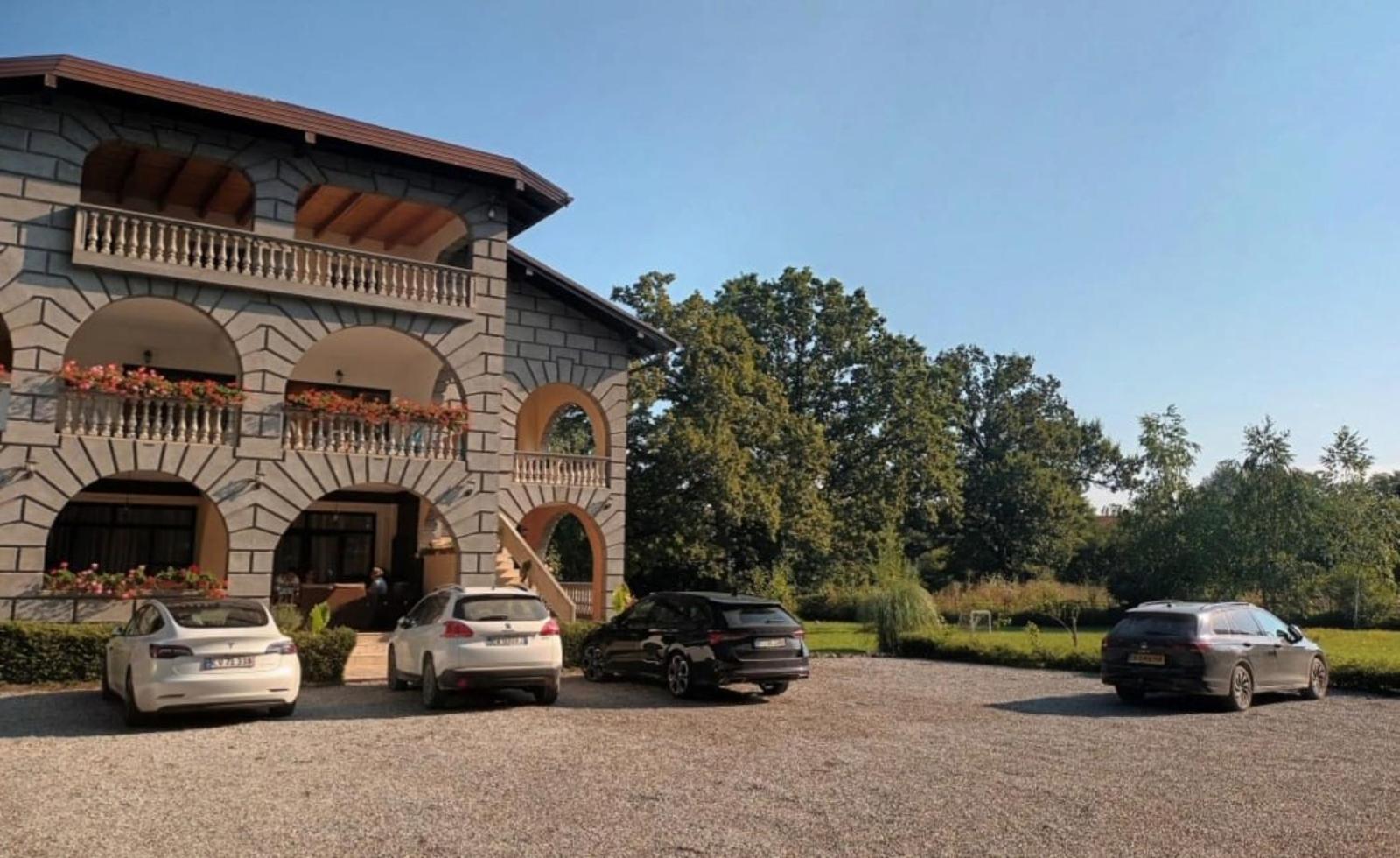 Vacation Home Keskic Velika Gata Экстерьер фото